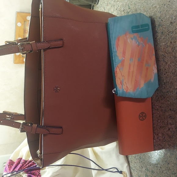 TORY BURCH York Tote 4 Pc Set - Picture 14 of 14